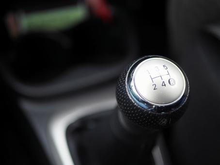 【画像】車のシフトレバーをとんでもない仕様にする輩現るｗｗｗｗｗｗ これはｗｗｗｗｗ