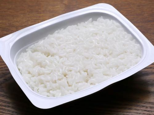 初めてレトルトご飯をチンした結果、事故ってヤバすぎる事になる・・・
