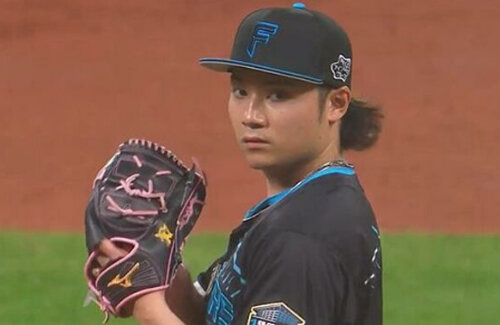 【悲報】カルビーが謝罪「プロ野球チップスで日ハム・伊藤大海投手の身長を176mと表記してしまいました…」