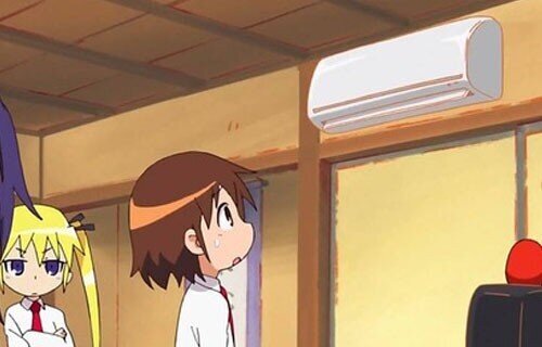 【画像】エアコン業者「間違えて階段に穴あけちゃいました！保険入ってるんで大丈夫！責任持って無料で修理します！」　→　その後、最悪の展開に…