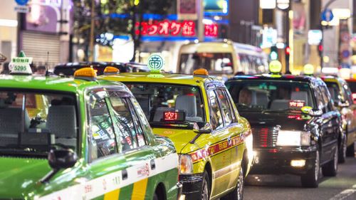 タクシードライバー「無線で呼ばれ、かなり待たされた。お客様に◯◯と言っていただいた」←これ、タクシー利用客の標準モラルらしいぞ