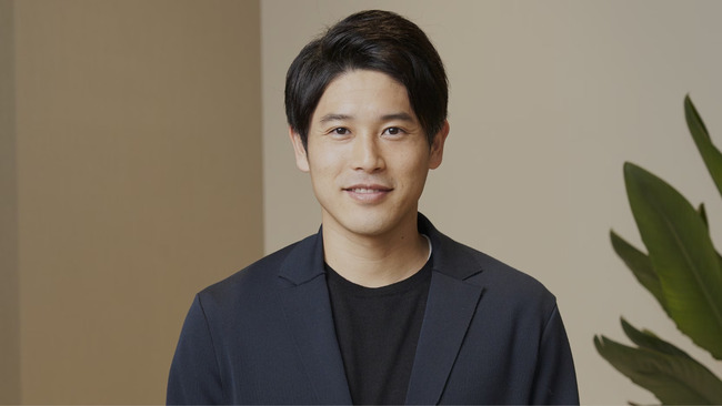 サッカー元日本代表・内田篤人さん、入社式でキンコン西野さんのようなクソムーブをかましドン引きされてしまうｗｗｗｗｗｗ