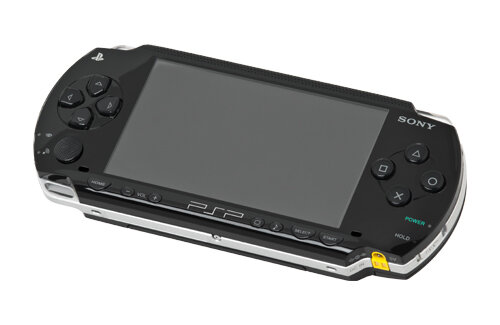 【噂】ソニー、新型携帯ゲーム機を開発中とのリーク！ただし遊べるのは◯◯だけ