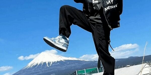 芸能人さん「富士山を踏みつける写真を記念に撮影しました！」→◯◯が理由で大炎上してしまい、削除して謝罪に・・・こんなことで炎上するの？