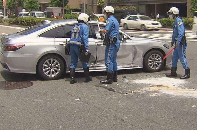 【物議】覆面パトカーと衝突したバイクの男性が死亡…目撃者「サイレンが聞こえて、その数秒後に鈍い音がした」