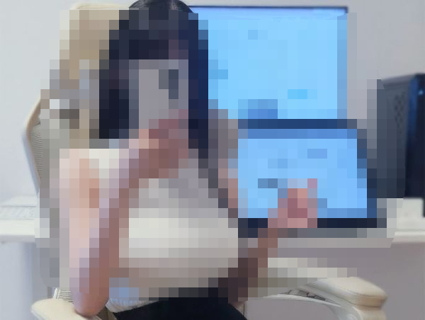 有名イラストレーターさんにAI生成疑惑→実写画像で証明→何故か「実写画像自体がAI疑惑」が出てメチャクチャに・・・