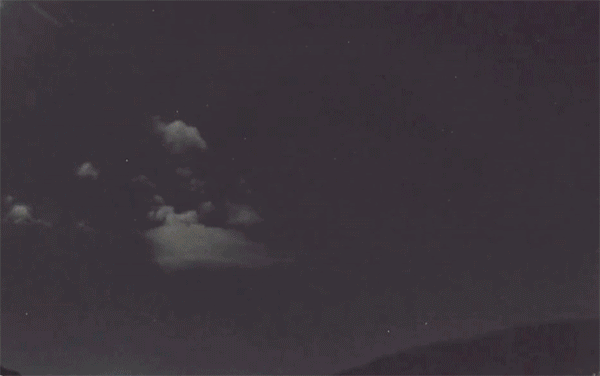 夜空をまばゆい光で青色に染め上げた流星に目撃者大歓喜（スペイン・ポルトガル）