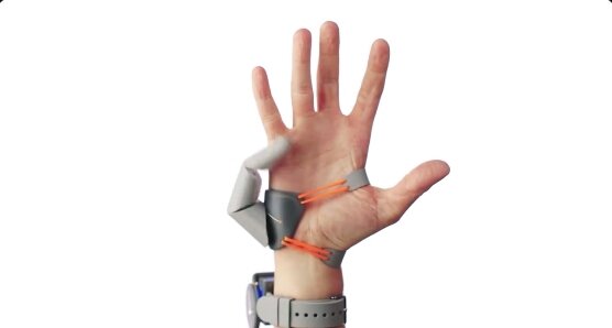 【動画】6本目の指を手に入れられるガジェットが誕生！！ コレはマジで生活変わりそう