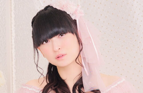 【大丈夫か】声優・田村ゆかりさん、肺炎および急性声帯炎による音声障害で公演延期発表「10日間程度の沈黙、安静加療が必要」