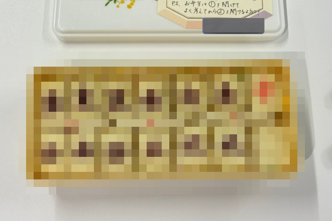 【10万いいね】「今日のお弁当やばい」ﾊﾟｼｬｯ → こんなワクワクする弁当初めて見たと話題にｗｗｗｗｗｗ