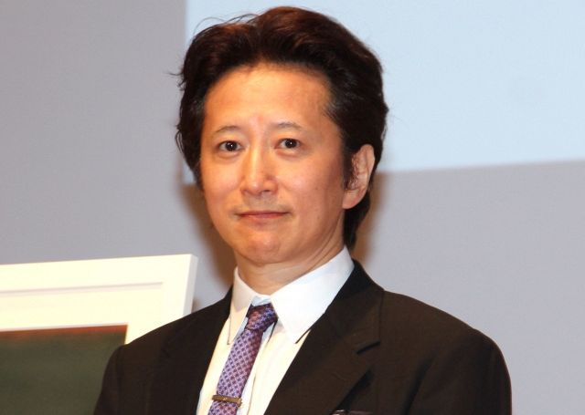 【画像】ジョジョ作者・荒木飛呂彦先生(64)の令和最新版、さすがに歳をとってきたか・・・？