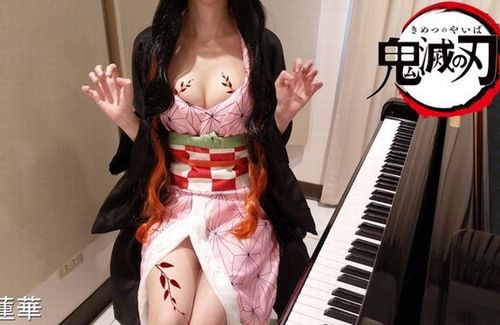 【画像】例のセクシー乳ピアニストYouTuberさん、えちちサムネが限界突破！　下半身までギリギリ露出を狙ってBAN寸前かｗｗｗｗ