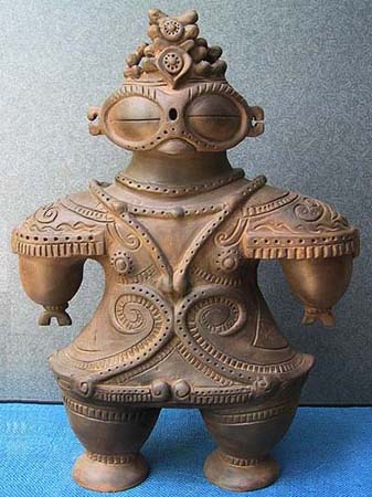 土偶が作られたのは縄文時代な訳だがじゃぁ何をモデルにしたのかっていう話になるじゃん？どう見ても宇宙服着た知的生命体だよね