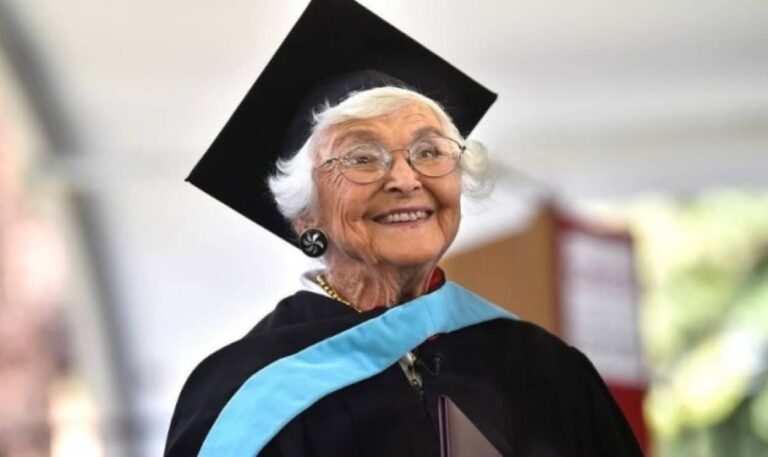 105歳のおばあさんがスタンフォード大学の修士号を取得！84年越しの卒業式