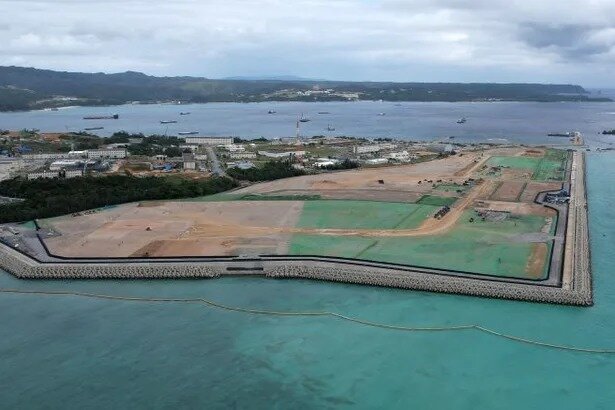 沖縄・辺野古の抗議現場でダンプにはねられ警備員死亡　抗議活動をしていた70代女性も救急搬送される