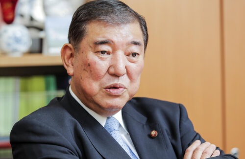 【毎日世論調査】次の首相にふさわしい人は？圧倒的1位は石破茂氏の20%…なお「この中にはいない」も39%