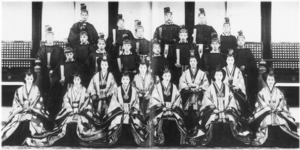日本の皇族って2600年以上も続いてきたと考えるとすごいよね