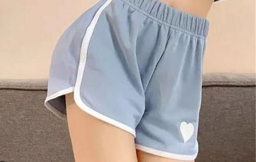 【画像】「女子が履くあのショートパンツ」、名前を知らなかったので「太もも　エ◯い」としか調べられなかったけど、ついに正式名称が判明！　→　検索数爆上がりにｗｗｗ