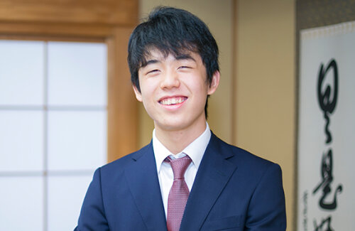 【53年ぶり】藤井聡太棋聖、史上最年少で永世棋聖の資格を獲得！1971年の中原誠十六世名人の年少記録から一気に2歳更新