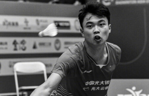バドミントン中国代表の17歳選手、大会で日本選手との試合中に突然倒れそのまま死亡…ルールのため医療スタッフがコートに入れず