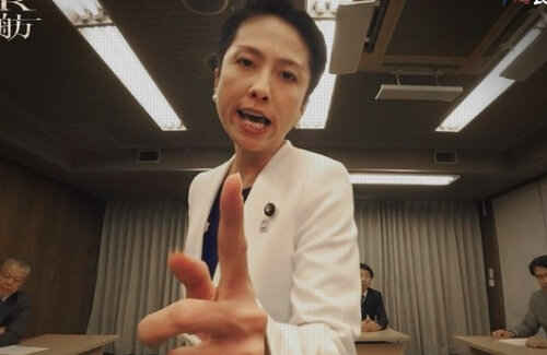 黙らない蓮舫さん、政治記者の批判を黙らせるため弁護士と相談へ「終わらせません」「朝日新聞への抗議ならびに質問状を出す」