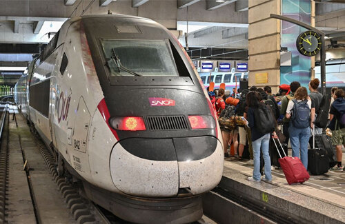 パリ五輪開幕直前、フランス高速鉄道TGV路線を狙う大規模攻撃！複数の路線が放火され80万人に影響