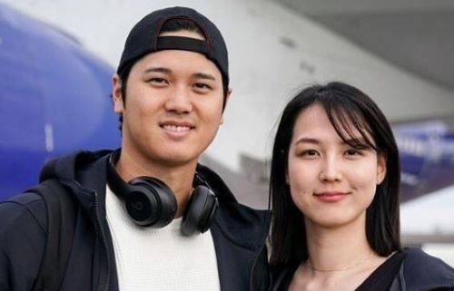 マスゴミ「大谷夫妻さあ・・・プライバシーを守りたいなら球場の宿泊施設で寝泊まりしたら？我々には“報道する側の権利”があるんだよね」