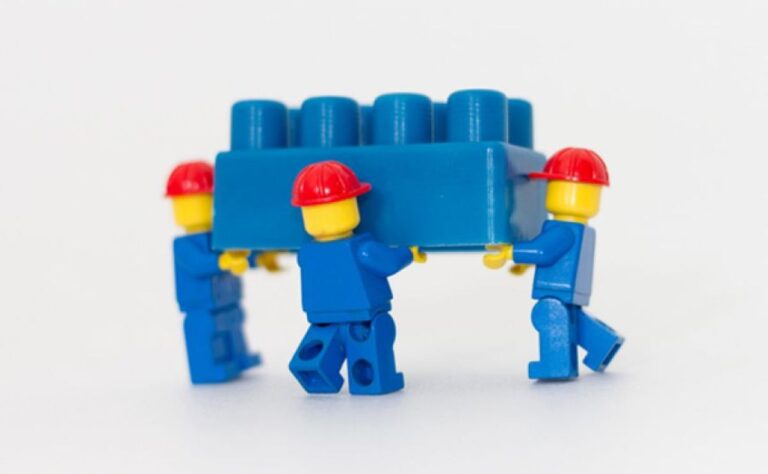 LEGOブロックが2032年までに石油由来プラスチックから、再生可能素材への切り替えを発表