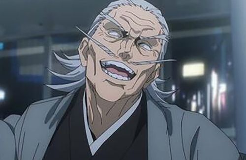 女性がJR西日本改札前で70代位のジジイにすれ違いざま腹をグーパンチ　→　怒った女性がジジイの背中をドーンと押し返す　→　ジジイの反応がこちらｗｗｗｗ