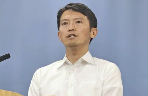 パワハラ疑惑で兵庫県の斎藤知事が話題になっていますが、10年前にもっと話題になった兵庫県議会議員がいたのを知ってる？