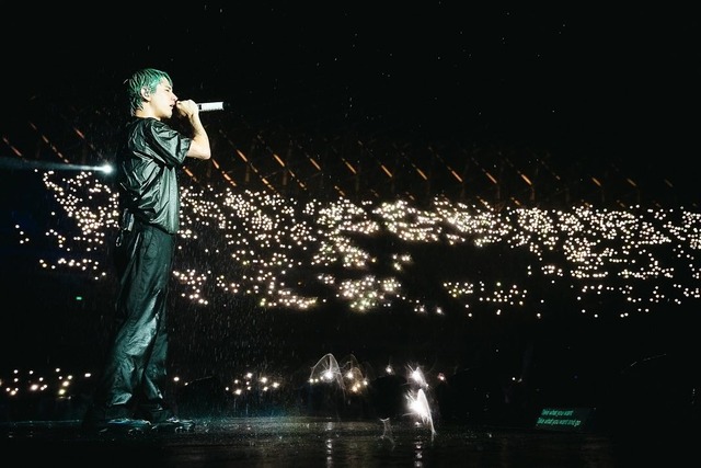 アシックスが「ライブ演者用の最高の歌声を響かせるシューズ」を発売。ワンオクと共同開発