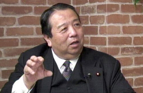 自民党の石破茂総裁、「安倍晋三は国賊」発言の村上誠一郎氏を総務相に起用へ！人事大荒れｗｗｗｗｗ