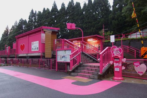 呂布カルマさん、恋山形駅に「気持ちわりぃ」発言で炎上→それに対する地元民・駅長の反応が無敵すぎるｗｗｗｗｗｗ