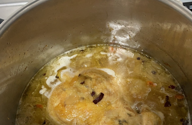 出勤前の彼女「料理完成！仕事終わったら食べるぞ！」 → 帰ってきたら彼氏が〇〇してて膝から崩れ落ちる・・・