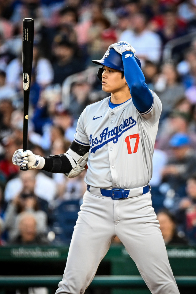大谷翔平　6打数6安打10打点3本塁打2盗塁←これ、パワプロかな？ 漫画超えてゲームすら超えて来たな