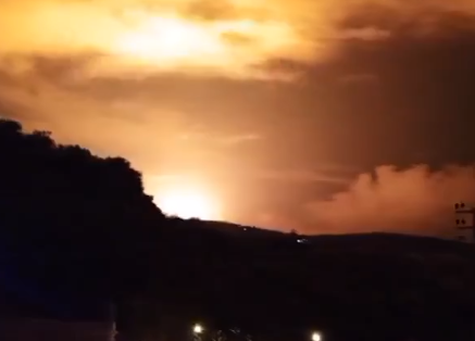 【動画】ポケベルやトランシーバーなどが相次ぎ爆発が起きたレバノンで、今度はキノコ雲が出来上がるほどの大規模な爆弾を投下されたか
