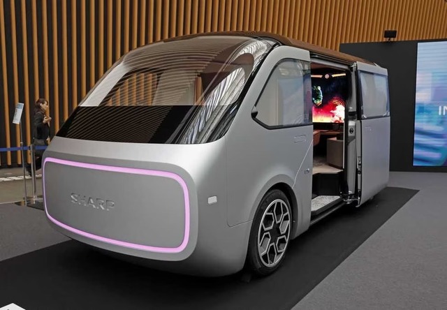 シャープ、EV発表　これ見て感じたことを書いてけ