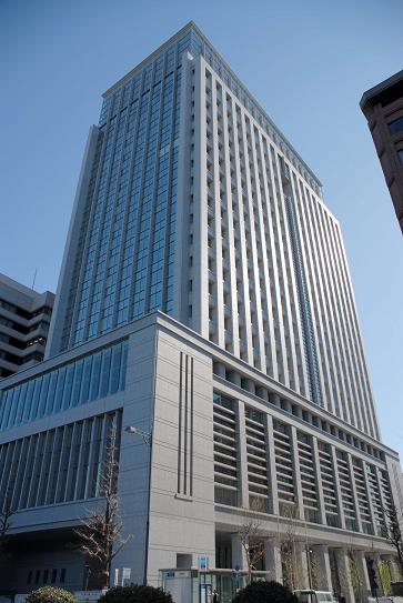 総合商社（三菱商事とか三井物産とか）の社員ってすげえタフだって聞くけど、どのくらいタフなん？