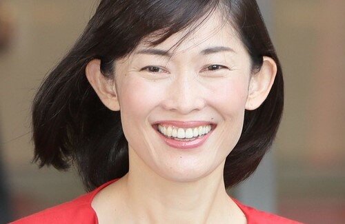 自民党の丸川珠代氏(53)、夫婦なかよく落選して無職に　→　「◯◯に就職すれば月100万円か200万円はいけるぞ！」