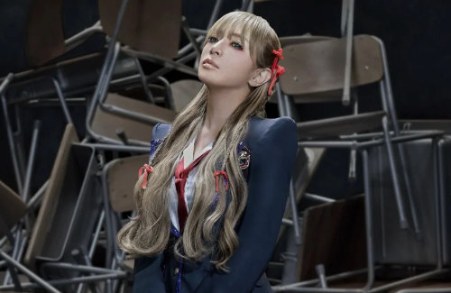 まもなく46歳の浜崎あゆみさん、制服姿への批判にコメント「ほっとけ私の人生や！」