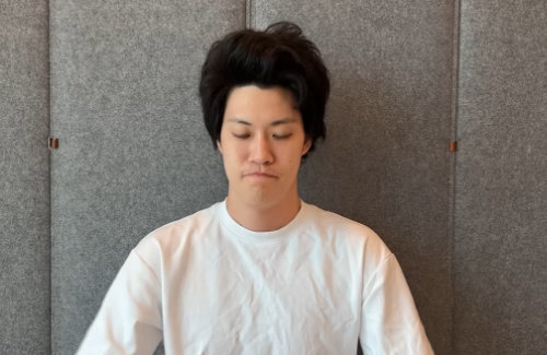 【悲報】粗品こと生涯収支マイナス3億円君が無期限活動休止という名の引退を発表…「体力と金銭面の限界がきまして」