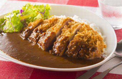 【画像】「イギリスのカツカレーは飯の下にカツを敷くんだぜｗ」、「いくらイギリスがメシマズだからって嘘つくなよ！」　→　現物がまさか過ぎてネット騒然！これはｗｗｗｗｗ