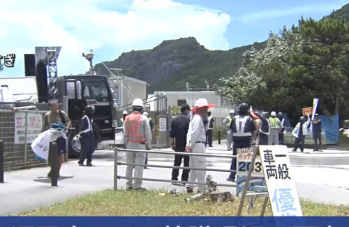 産経新聞が辺野古ダンプ事故の映像を入手！関係者「明らかに抗議者の女性は警備員の制止を無視して飛び出している」