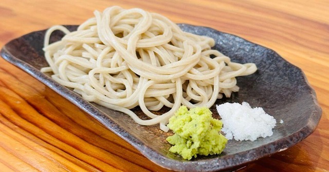 神田の老舗そば屋「そばを塩で食べるのが通みたいなの言ってる人いるけどアレ……」
