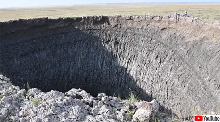 シベリアで急増する巨大な穴は、メタン爆発によって形成されていた