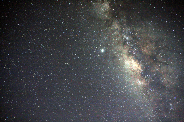 NASAのひと「銀河には1000億くらい星があるっぽい」 僕「まじ？やべぇな」 NASAのひと「その銀河自体が1000億個くらいある」 僕「ファー」