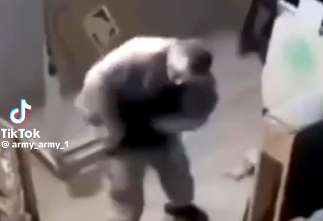 【動画】プーチン大統領のボディガードを勤めている人による銃を使った訓練がヤバすぎると話題に…