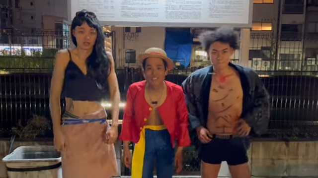 【ハロウィン】YouTuberさん、ワンピースの名シーンを再現するために道頓堀の川に飛び込んでしまう…