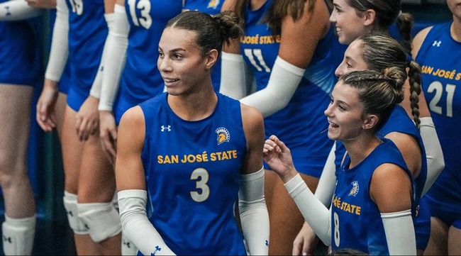 トランスジェンダー選手が女子バレーの試合に出場→あまりの無双っぷりに無事炎上へ・・・