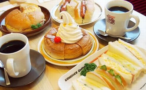 【画像】名古屋のモーニング、豪華さとボリュームが限界突破！　ドリンク一杯の値段で◯◯◯◯がついてきてしまうｗｗｗｗｗ